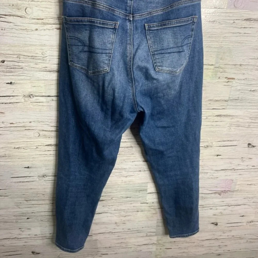 American Eagle Mom Jeans size 4 - Picture 7 of 8
